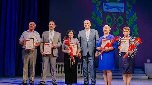 Александр Куниловский поздравил железнодорожников